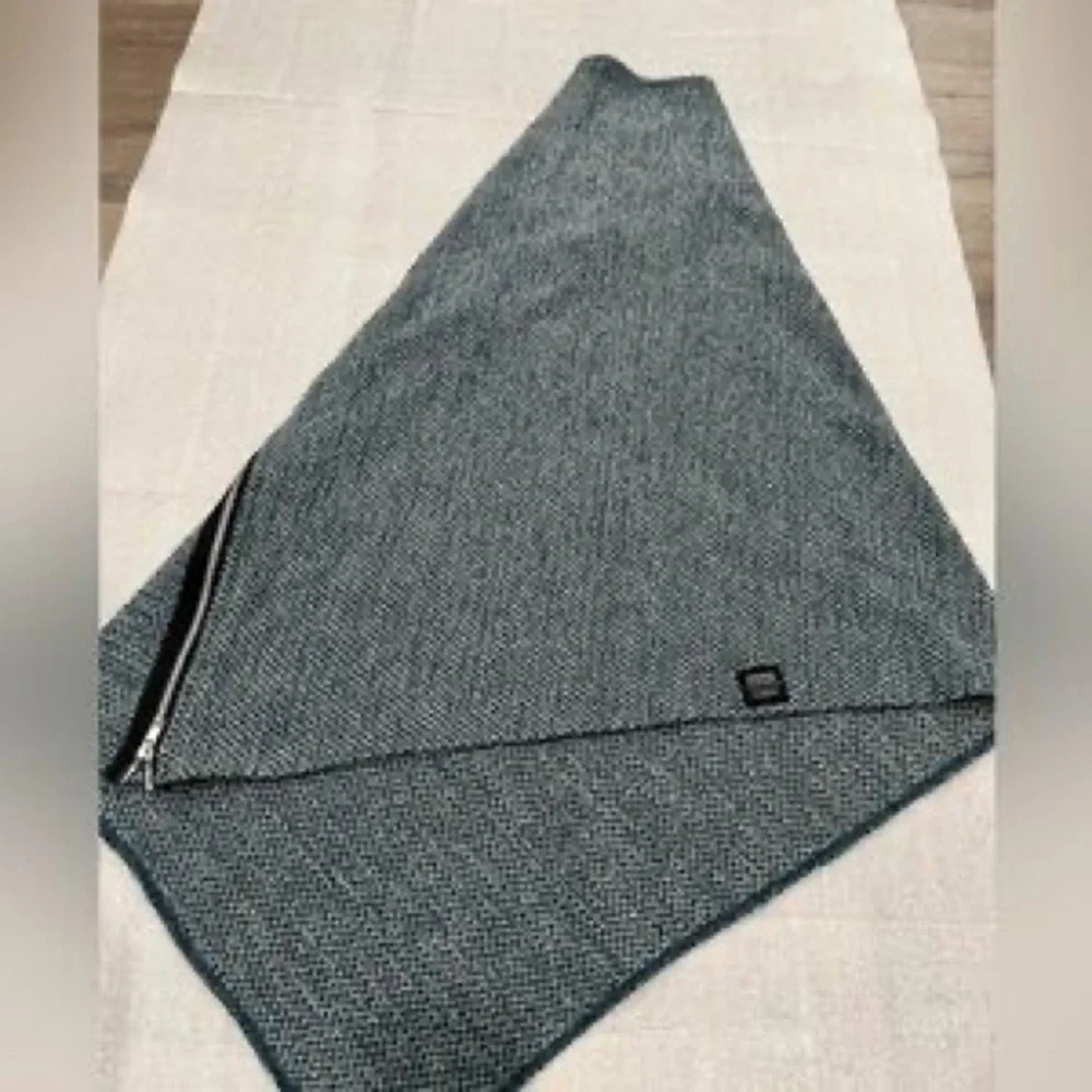 Gray Knit Pencil Skirt - Side Zip Detail
